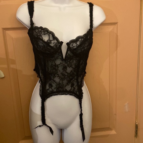 Victoria’s Secret black lacy bustiers size 34C - Picture 1 of 2
